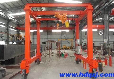 輪胎龍門吊發(fā)電機組負荷太重時，推動機的轉(zhuǎn)數(shù)是不是會減緩?